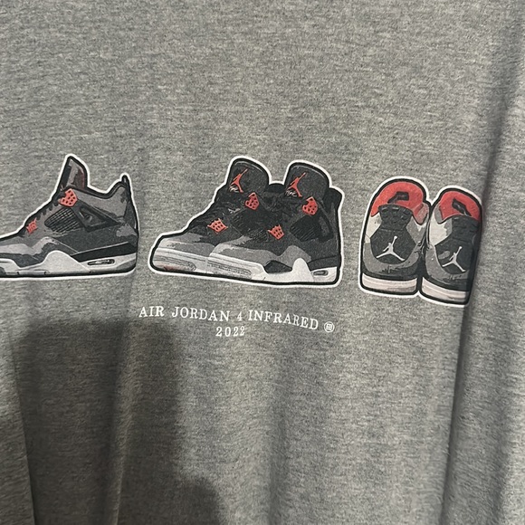 Grey L jordan 4 infra red T - Picture 2 of 3